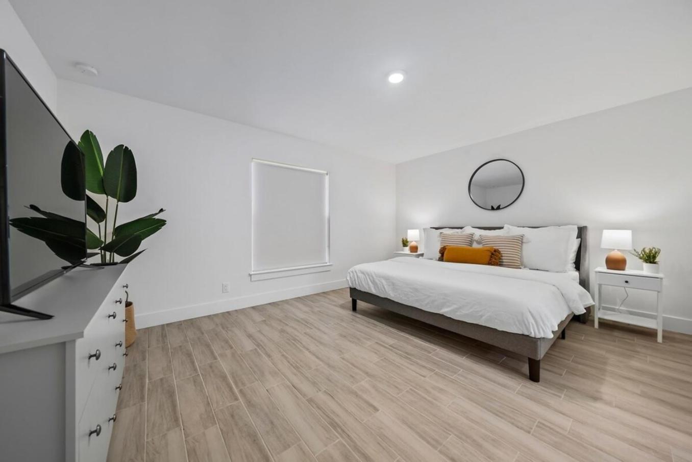 New! Few Minutes To Downtown, 10 To The Beach! West Palm Beach Exterior photo