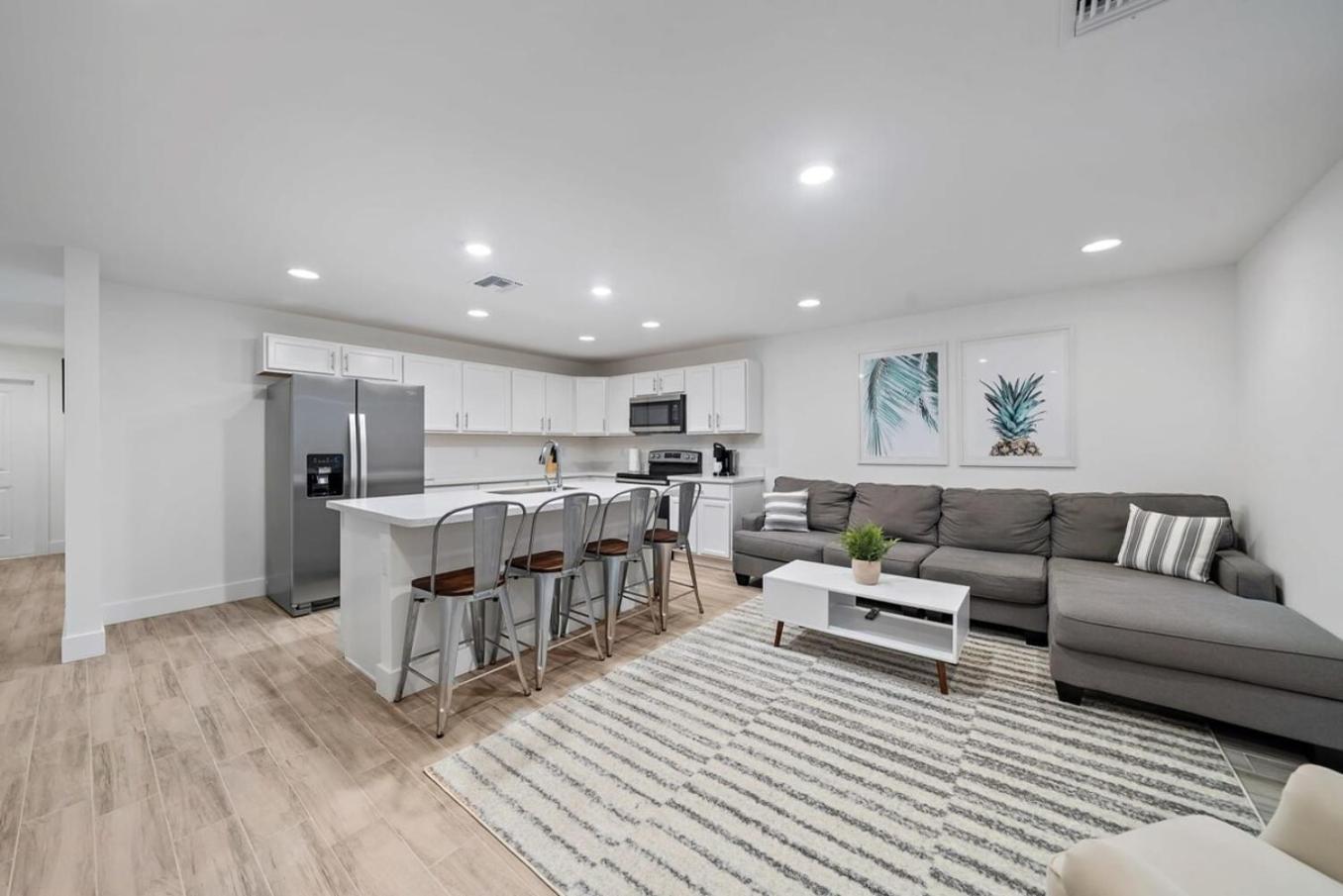 New! Few Minutes To Downtown, 10 To The Beach! West Palm Beach Exterior photo